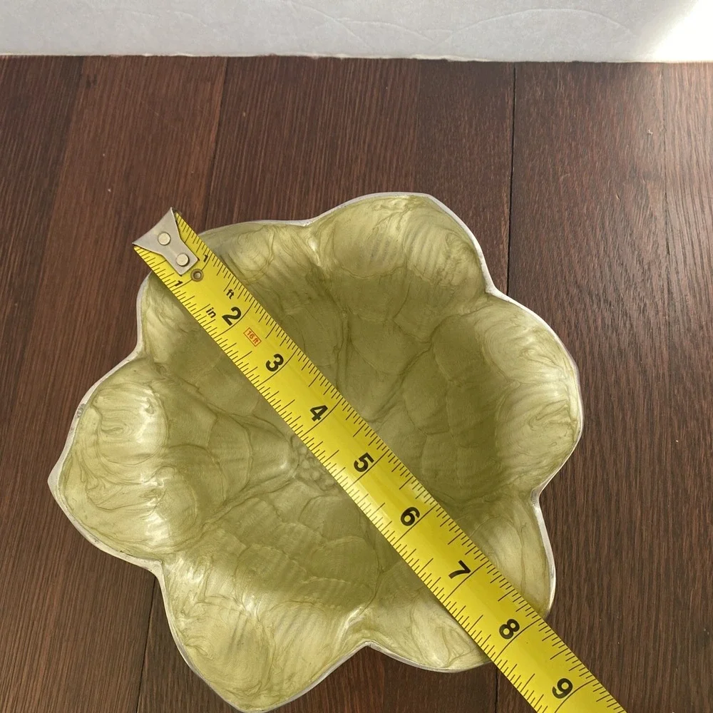 Julia Knight Lily Serving Bowl‎ 8.5 Aluminum Enamel Light green Floral Bowl 2009